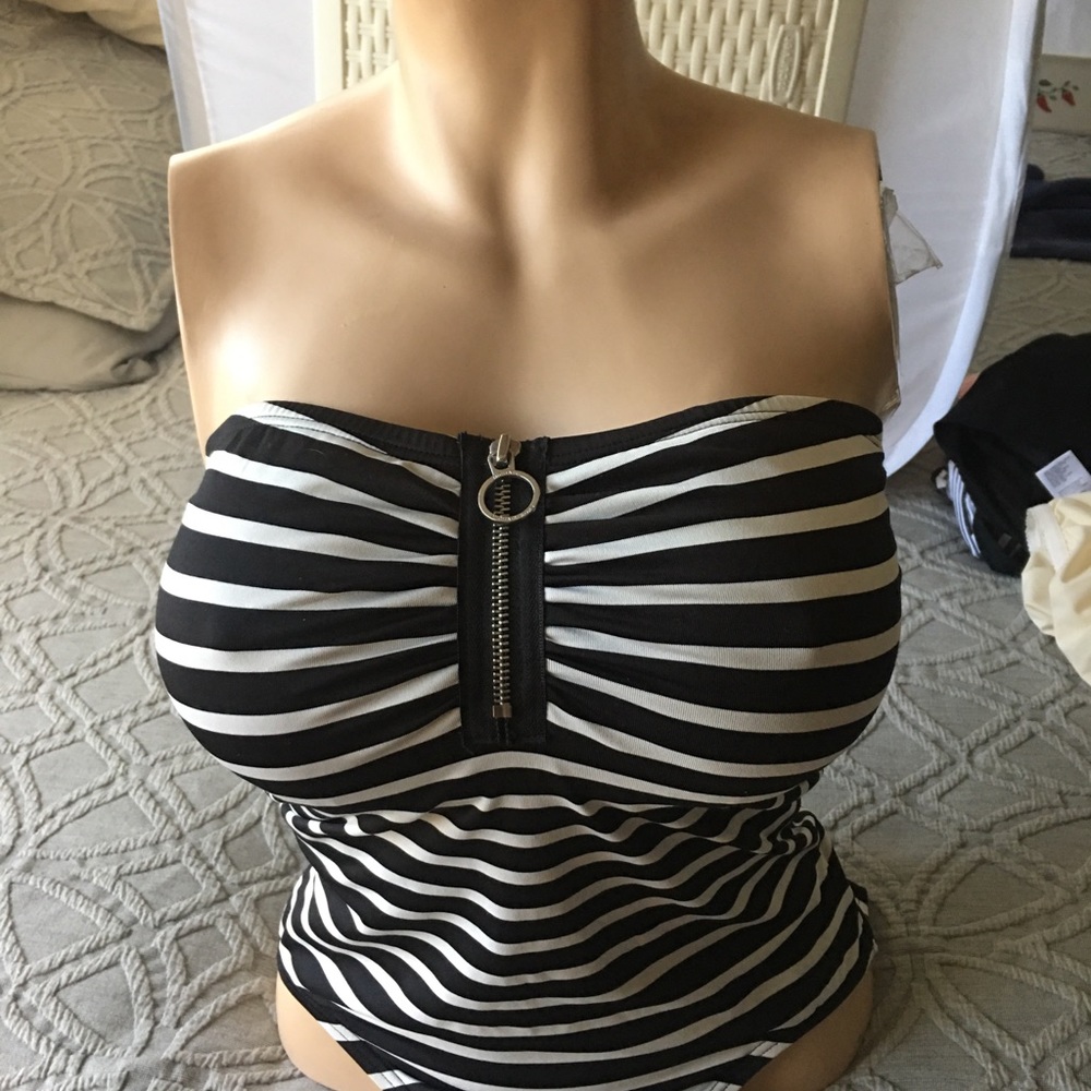 One Piece Strapless Bathing Suit